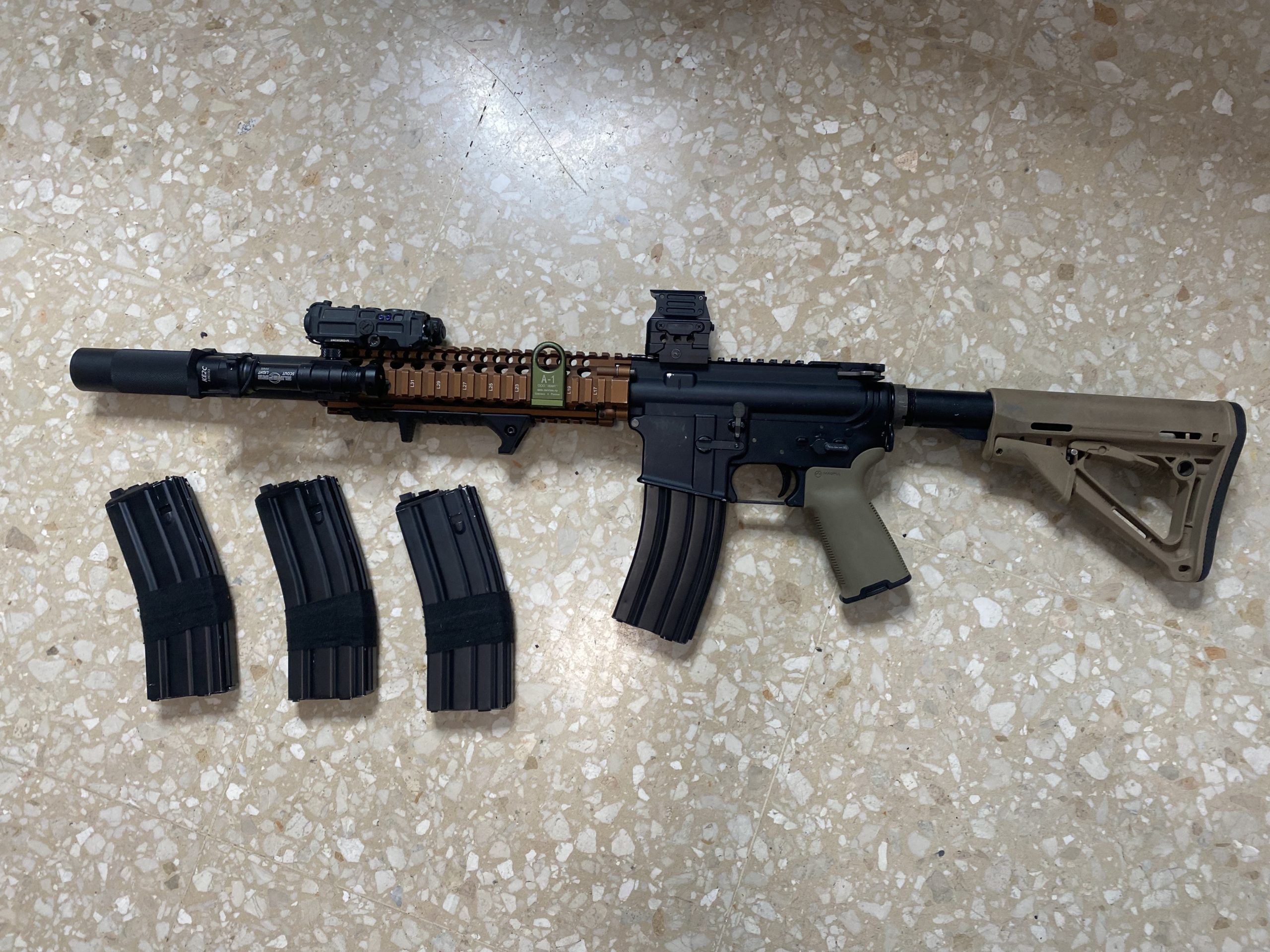 M4A1 gbb mk18