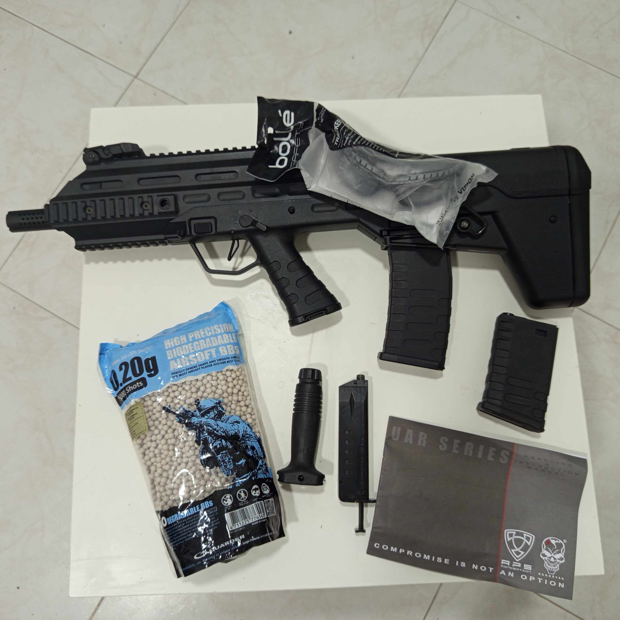 APS UAR501B Urban Assault Rifle + lote completo – Barcelona