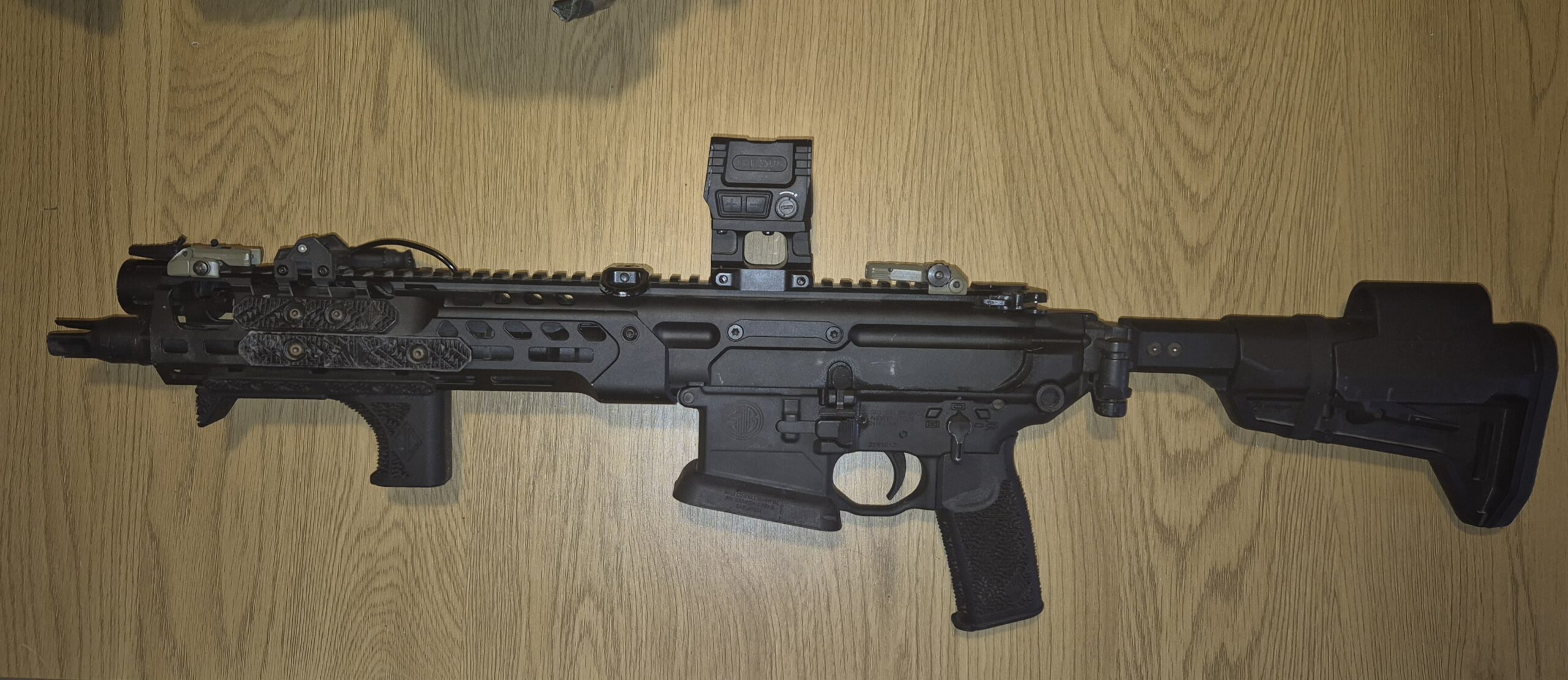 Sig MCX APFG de VFC V3 con todos los acesorios (originales) Granada