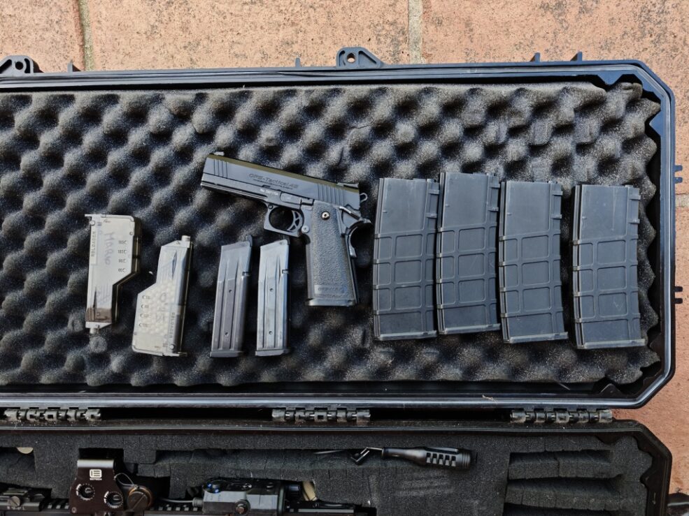 Tokyo Marui Hi-Capa 4.3 + 2 cargadores