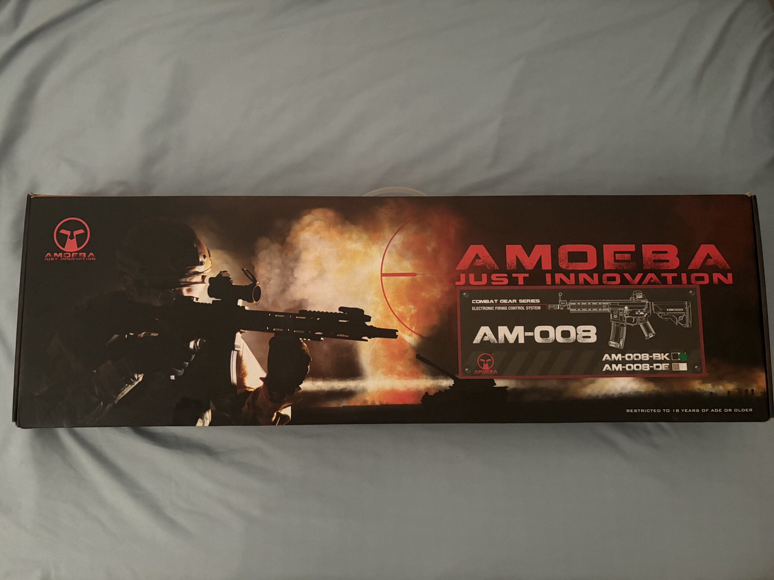 Amoeba AM-008-BK M4 AEG + caja y accesorios