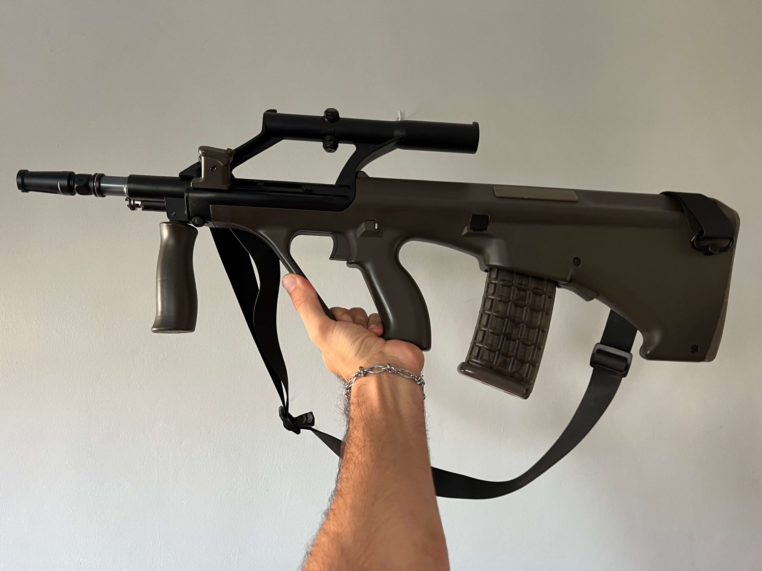 Novritsch SSR77 A1 (Steyr AUG A1) + accesorios