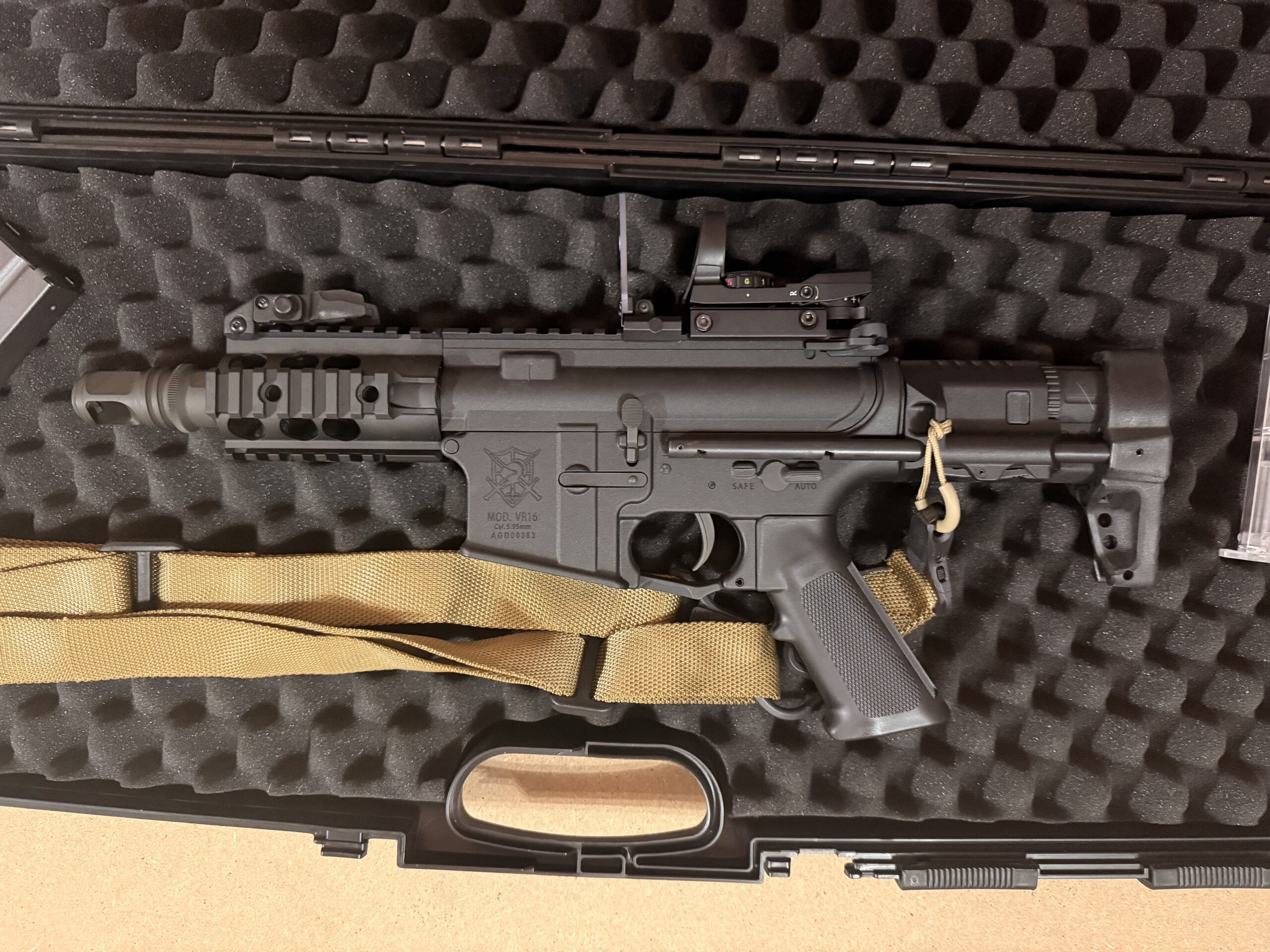 Replica V16 + accesorios (imagen)