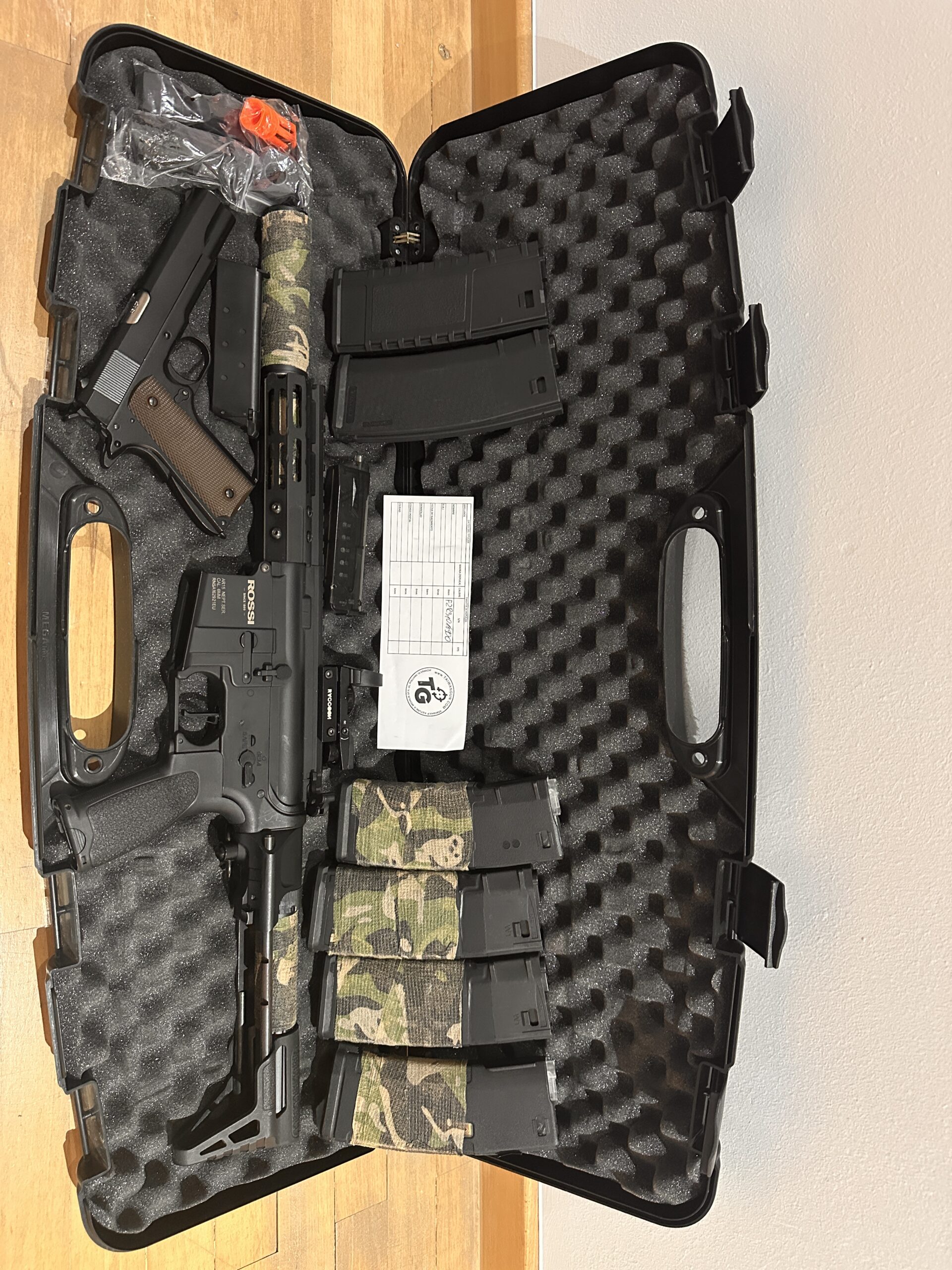 ROSSI Neptune 5,5” Fusil + Pistola 1911 Army Armament