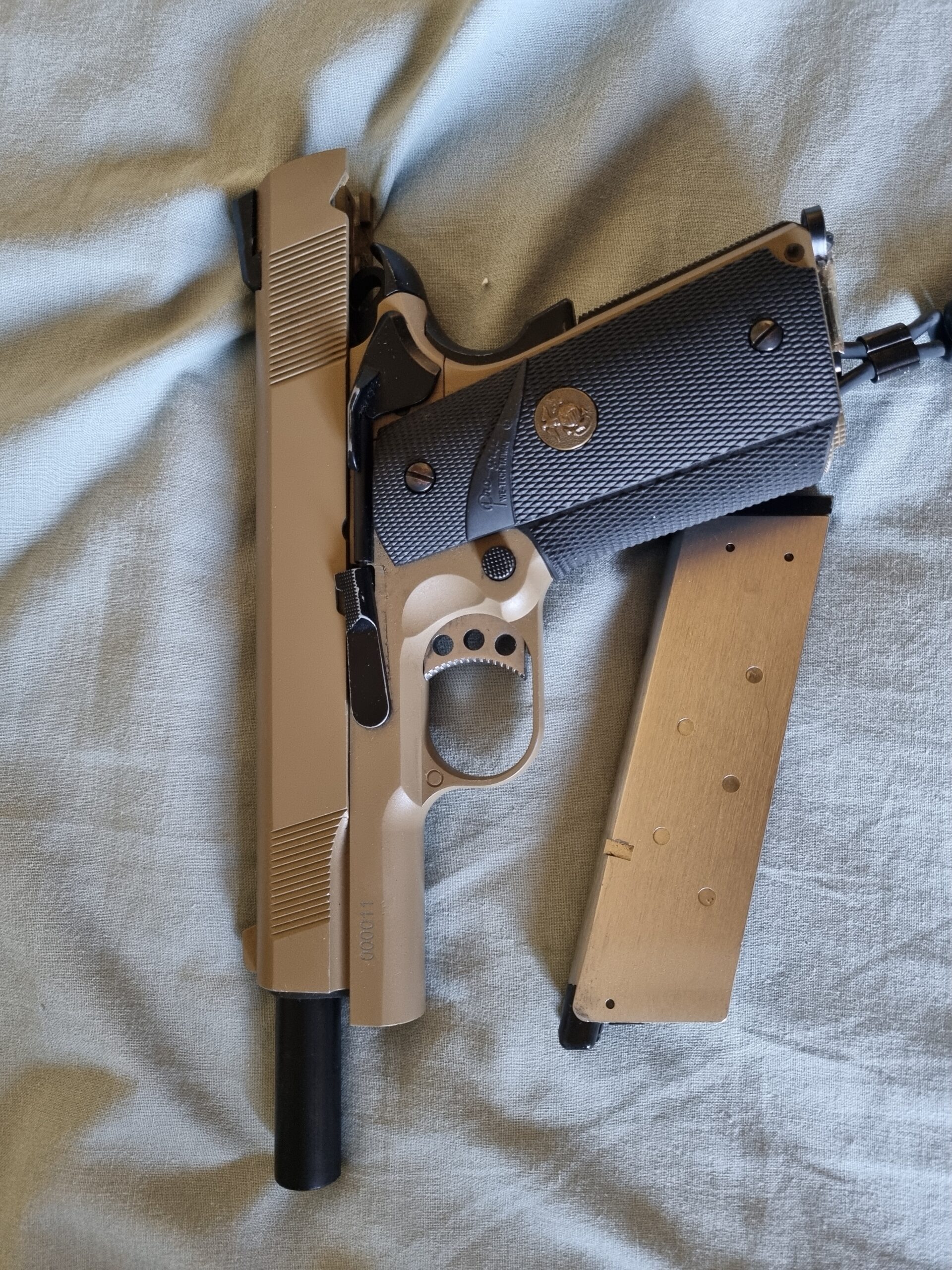 M4 Upgradeada y M1911 color Tan