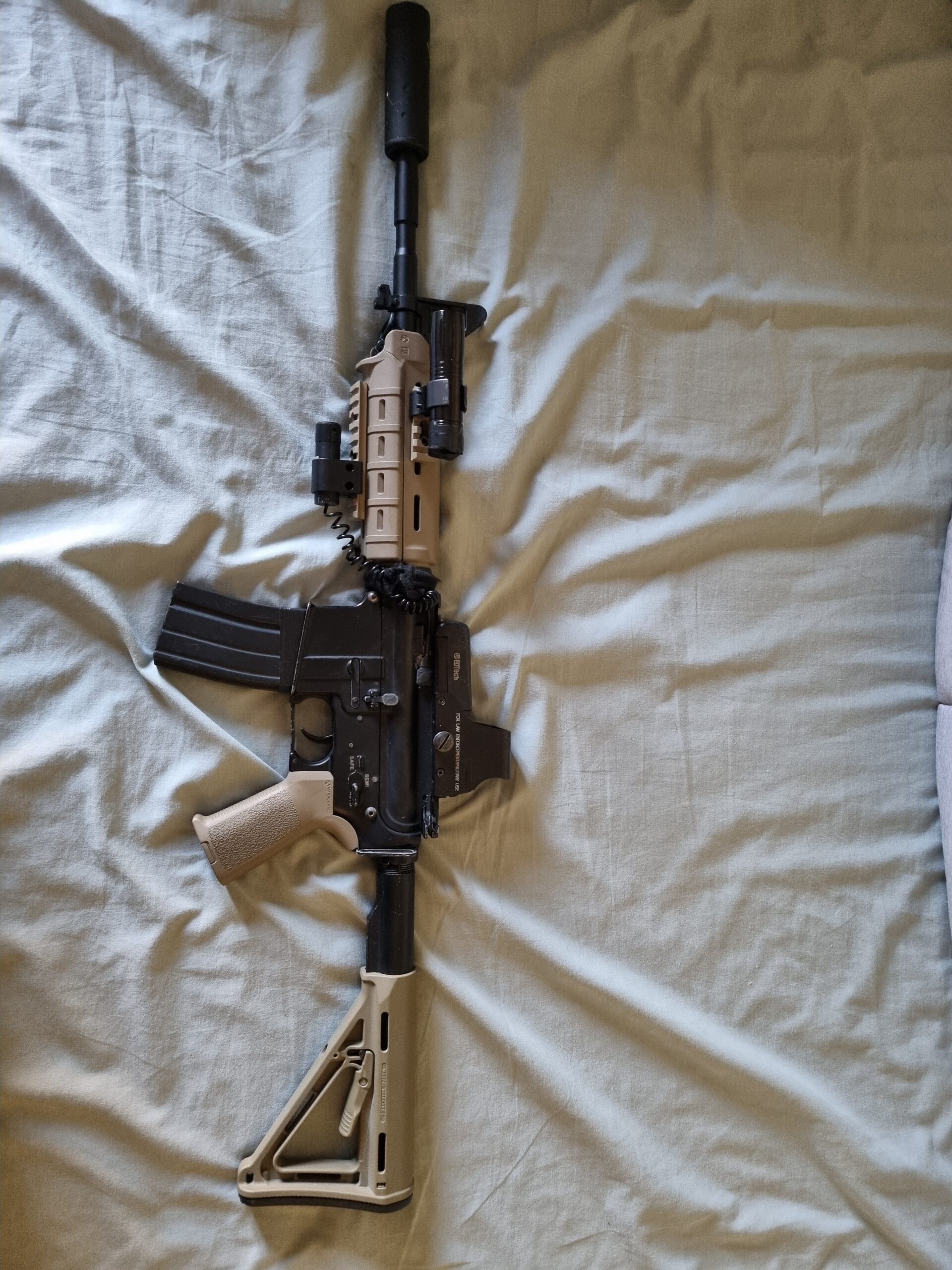 M4 Upgradeada y M1911 color Tan