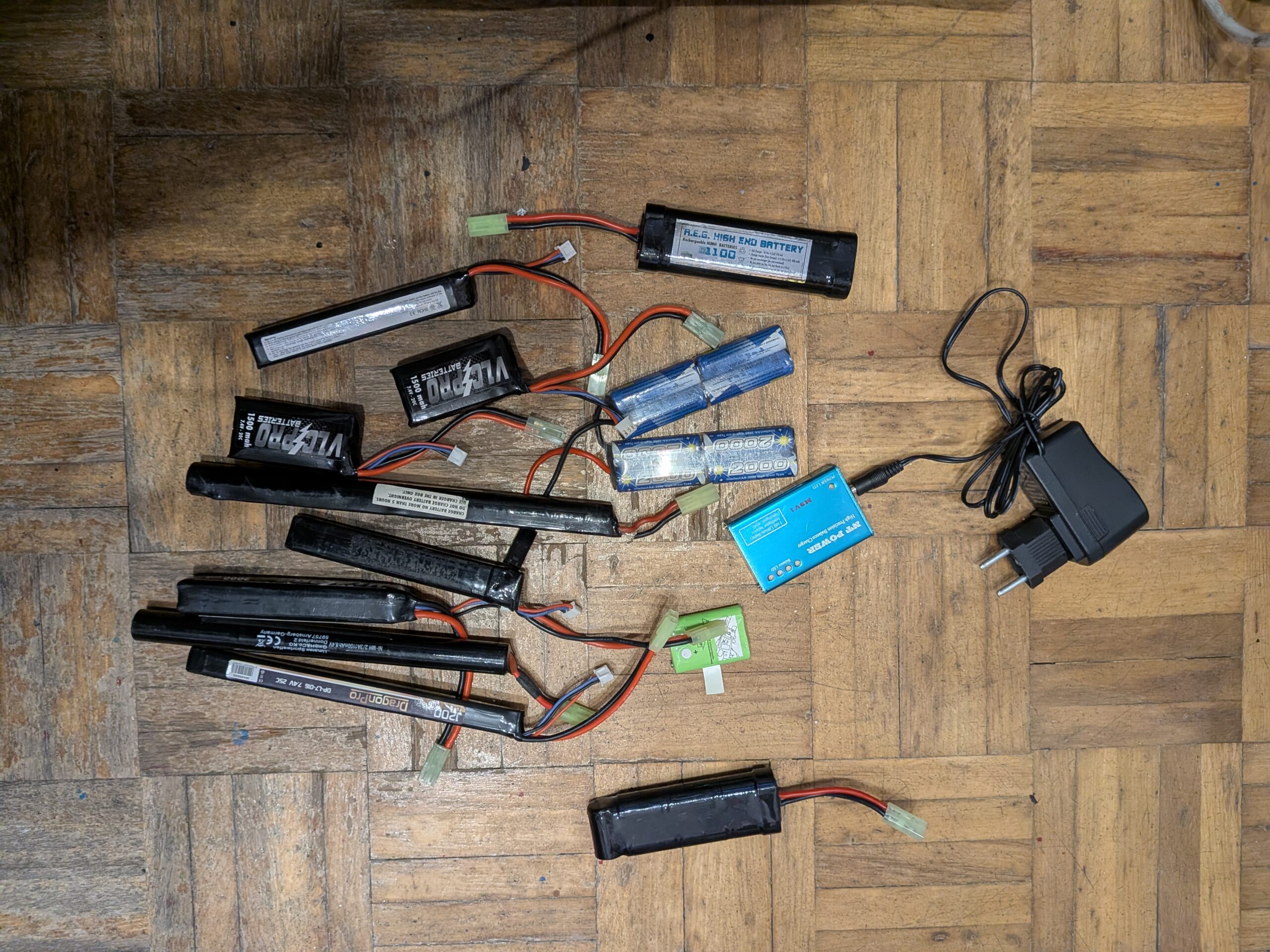 Baterías airsoft distintas replicas