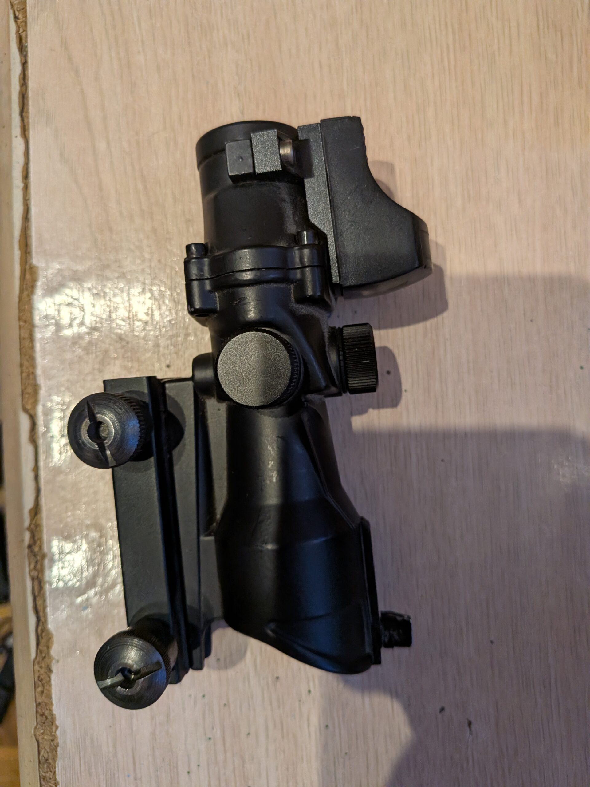 Mira acog con red dot