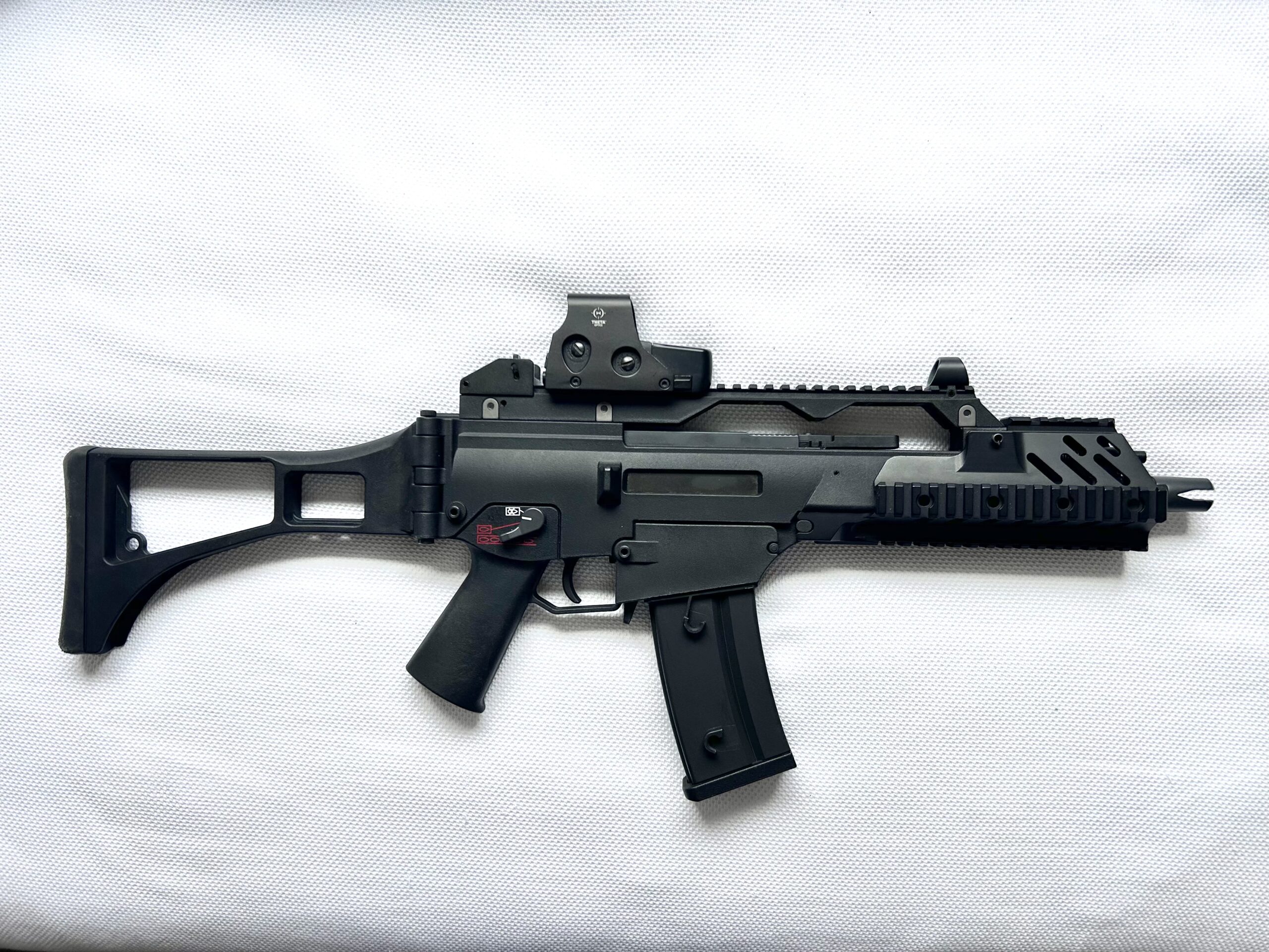 G&G GEC36 RIS (G36C) con visor. Nunca utilizada en partidas. Madrid