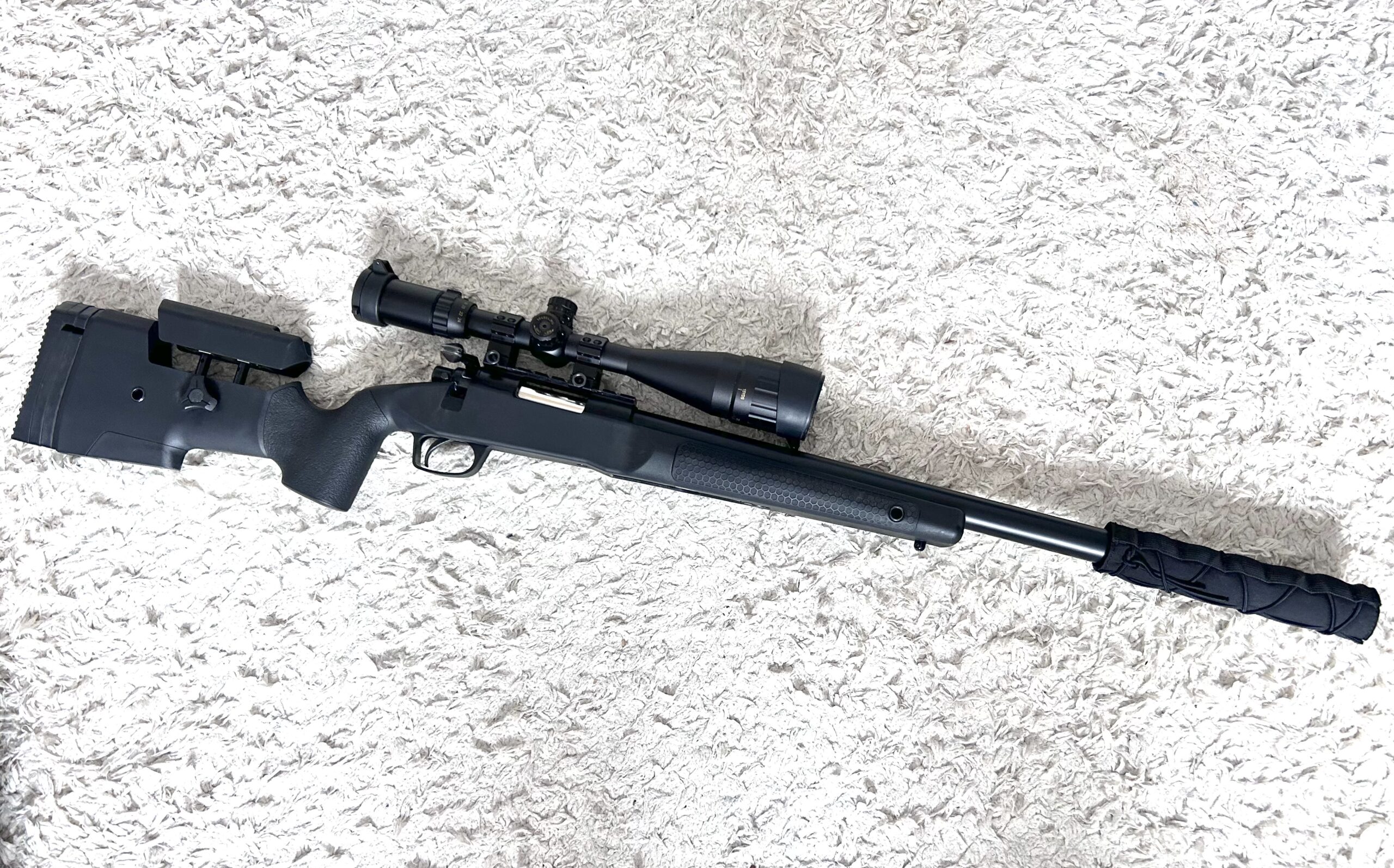 Vendo réplica de airsoft Tokyo Marui VSR-10 de cerrojo manual, equipada con culata Maple Leaf MLC-S1. En Madrid