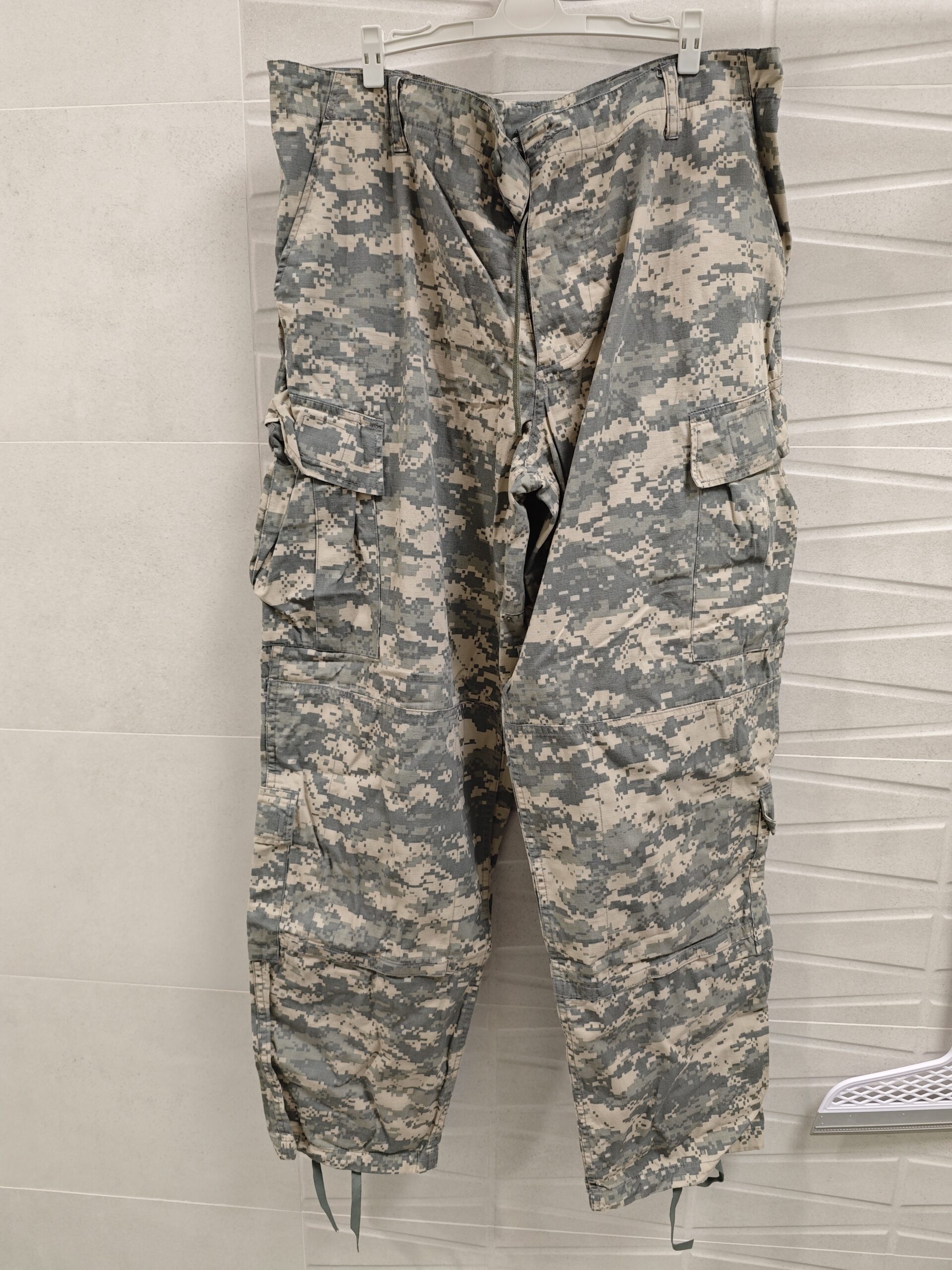 Uniforme camuflaje Navy Digital talla Medium Regular